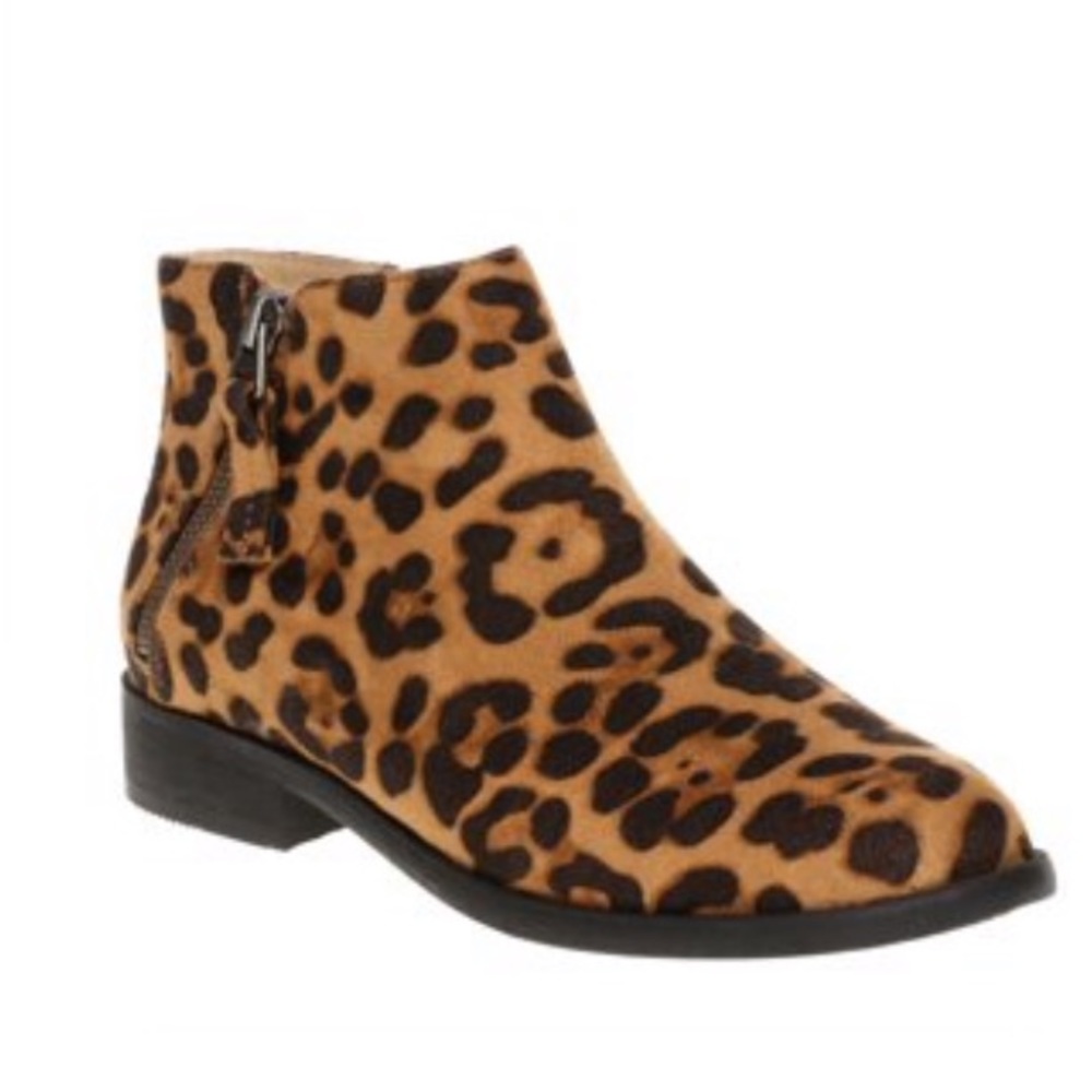 💜Time and Tru women’s Two Zip Bootie Size:7